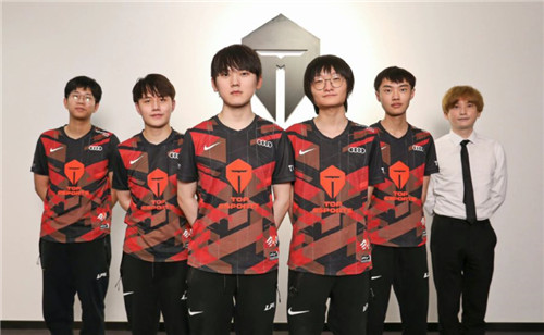 脸开大至少 脸开大至少